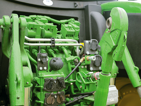 Review: John Deere 6175R tractor