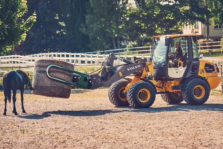 CJD Equipment stocking first Volvo electric wheel loader - Trade Farm ...
